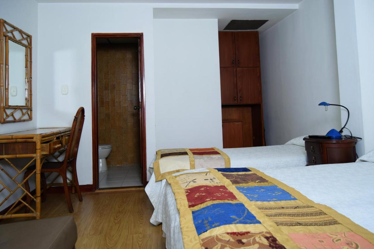 Hotel Bolivar Plaza Manizales Exterior photo